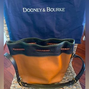 Dooney & Bourke Bag